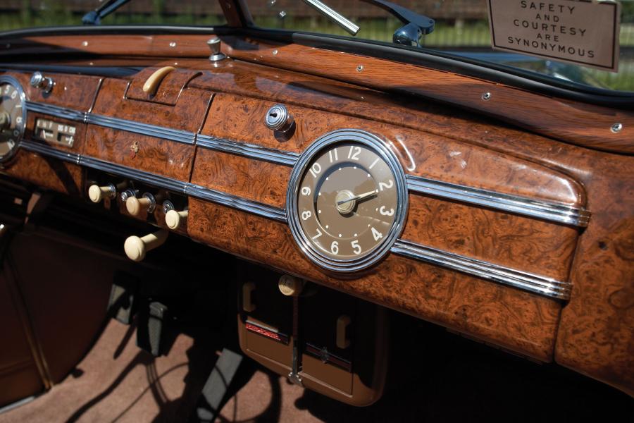  Packard 120 Convertible Coupe 1940 года  (фото 9 из 29)
